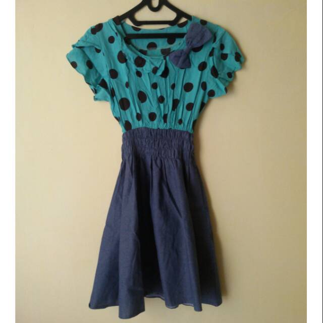 dress/gaun A-line hijau tosca polkadot