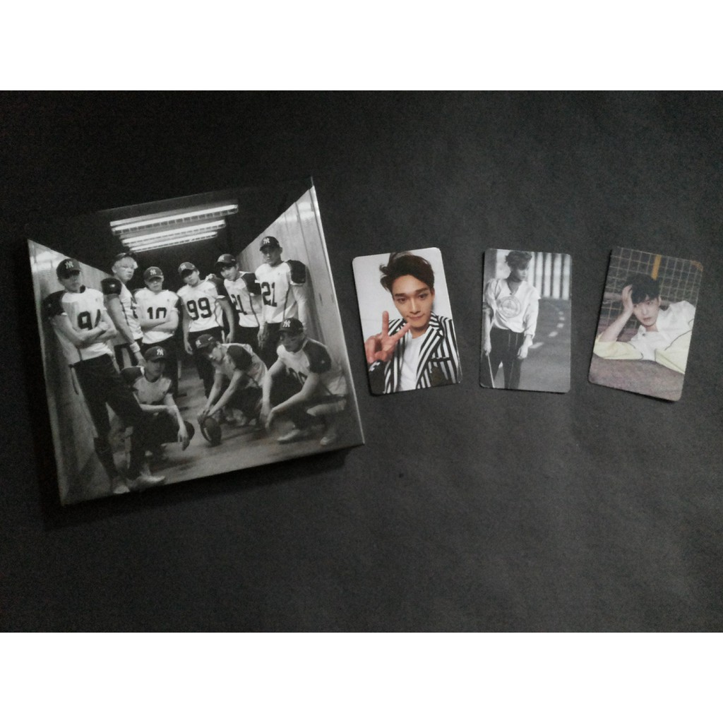 EXO - LOVE ME RIGHT (Korean Ver.)