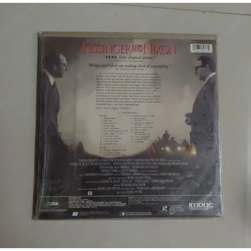 Kaset Laser disc Kissinger and Nixon