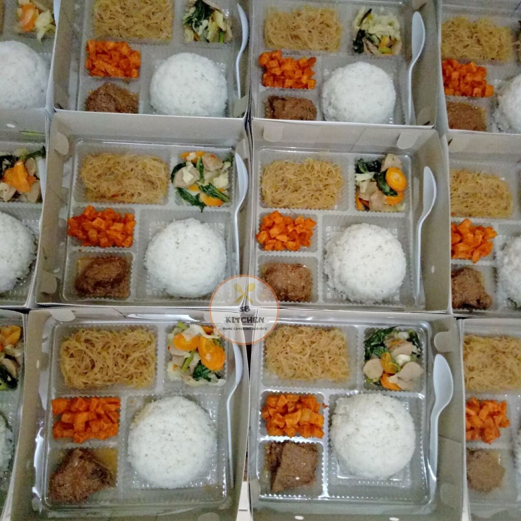 

PAKET NASI KOTAK DAGING RENDANG ISI 5 LEZAT & MURAH