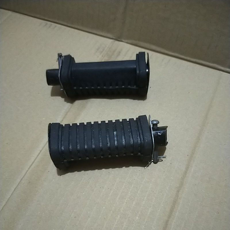 FOOTSTEP BUSTEP BELAKANG RX KING NEW RX KING LAMA RX S F1 FOCE 1 F1ZR NON ORI SEPASANG