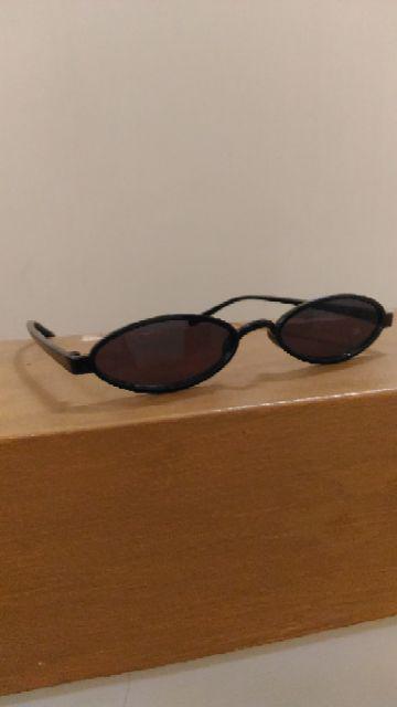 【bayar Di Tempat】kacamata Hitam Import Wanita Model Vintage Frame Plastik Kecil