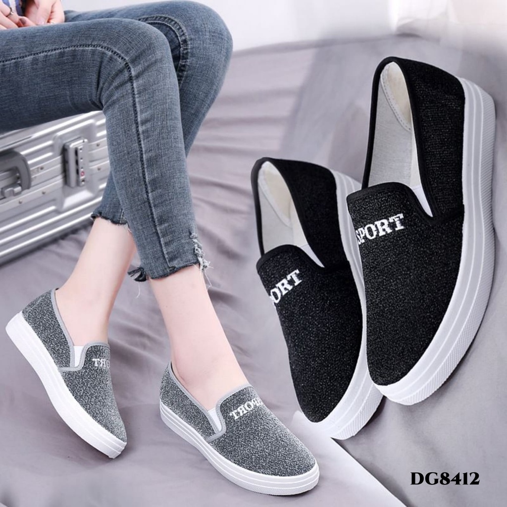 WYN SNEAKERS CASUAL SPORT FASHION KOREA NYAMAN ANTI SLIP DG8412