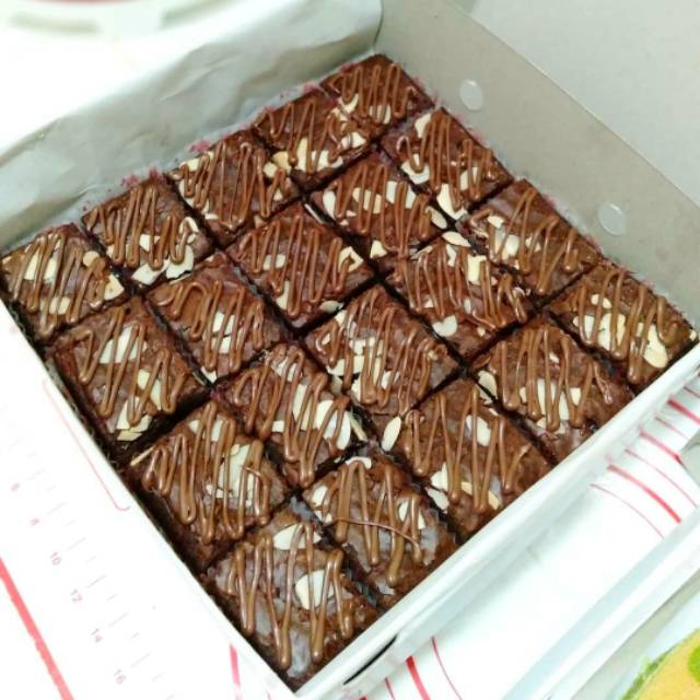 

Fudgy Brownies Almond Nutella Homemade