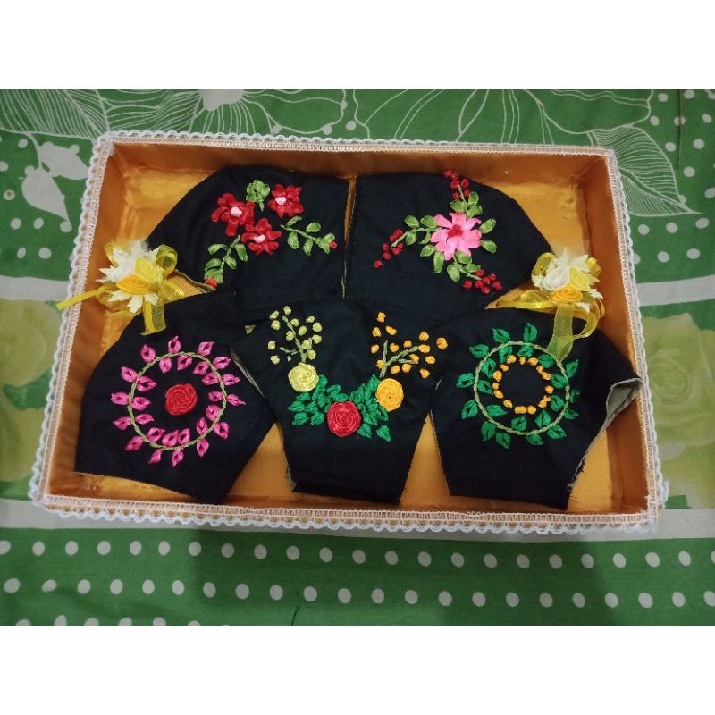 

Masker_Sulam_pita