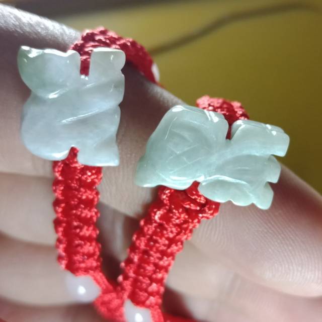 Gelang giok shio monyet dan giok shio naga