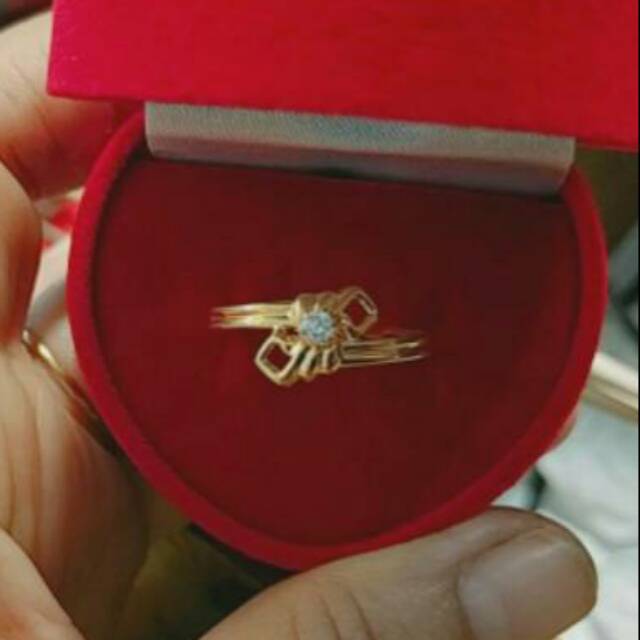 Banyak motif yaa. Cincin model selisih anak dan dewasa emas asli kadar 700 70% 16k 22 surabaya permata 10 11 12 13