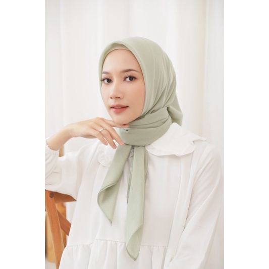 SQUARE PARIS PREMIUM // VOAL PARIS PREMIUM HIJAB SEGIEMPAT POLOS