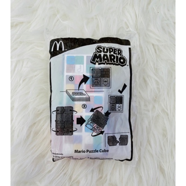 Mainan happy meal mario puzzle cube