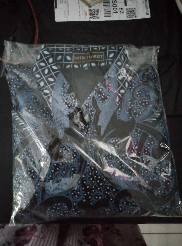 Batik Solo Kertosono Biru Pendek Kemeja Pria Katun Halus Sragenan Full Furing