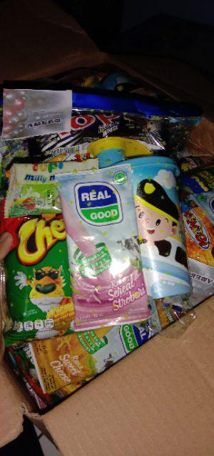 Parcel Snack Murah + Botol Minum Kemasan Cantik Ulang Tahun