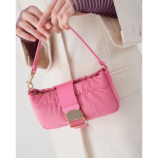 C aspen ruched phone pouch