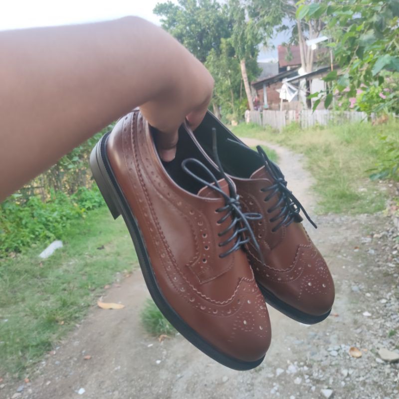 TOM'S - Sepatu Kulit Pria Handmade - SL Coklat