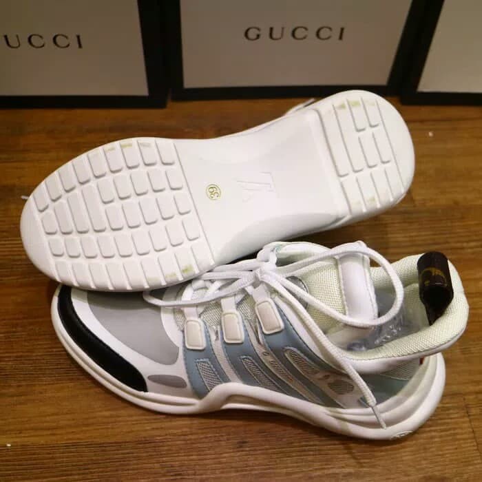Lv Archlight Sepatu Wanita Sneaker Super Premium