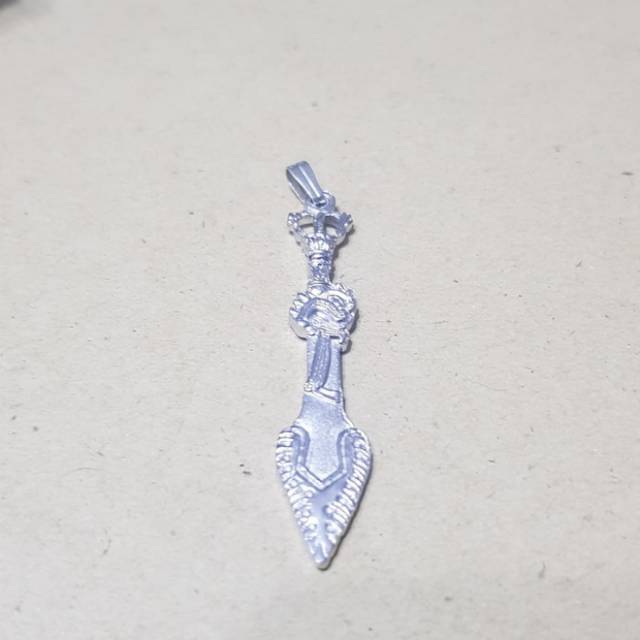 Liontin Pedang Pusaka Kebijaksanaan