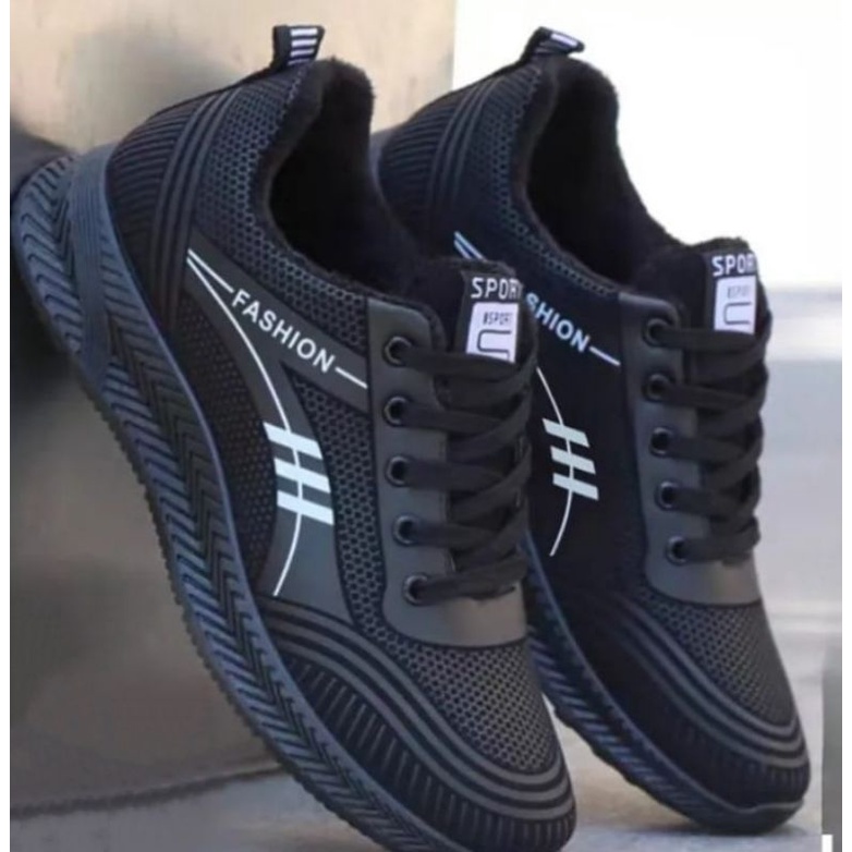 SEPATU SNEAKER CASSUAL PRIA WANITA TERBARU DAN KEKINIAN. WARNA HITAM LIST MERAH/PUTIH.