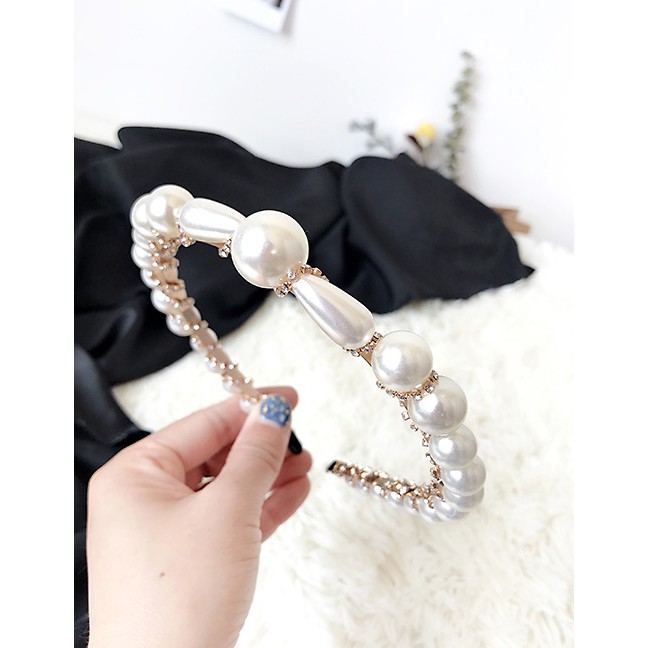 LRC Bando Fashion White Alloy Diamond Irregular Pearl Headband F52904