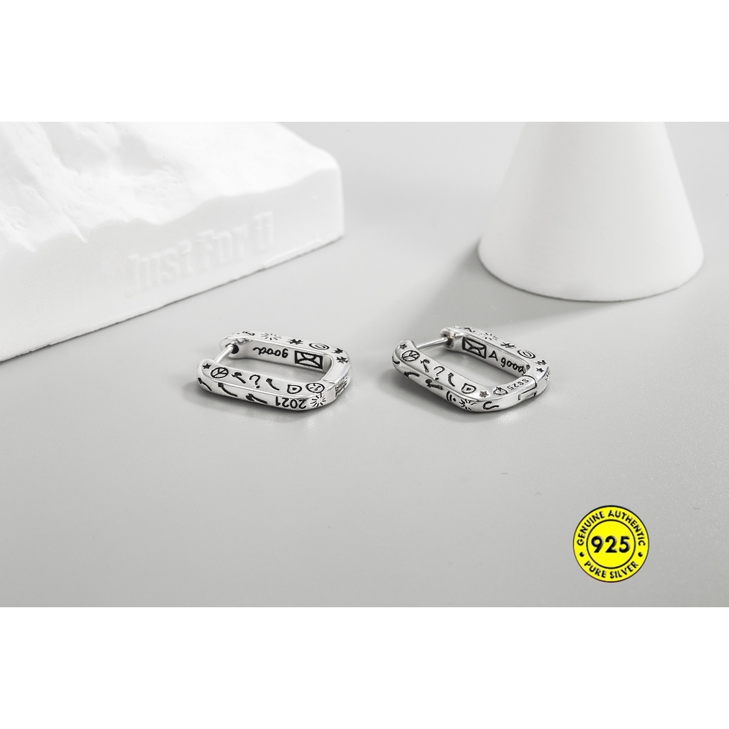 Anting Bentuk Oval Motif Graffiti Bahan Sterling Silver Gaya Hip Hop Untuk Unisex