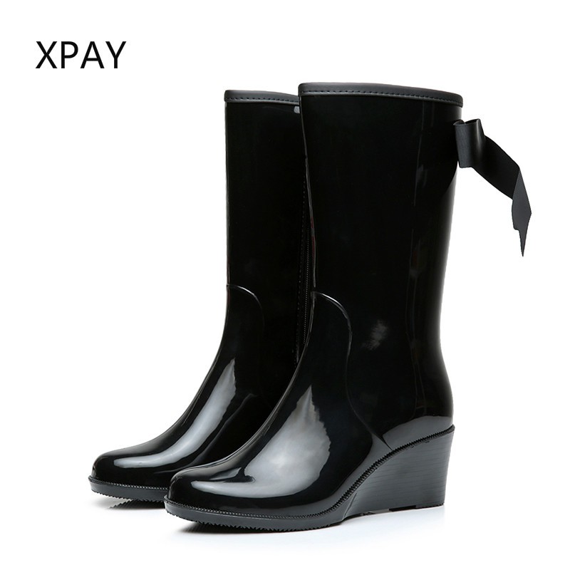 high heeled rubber boots