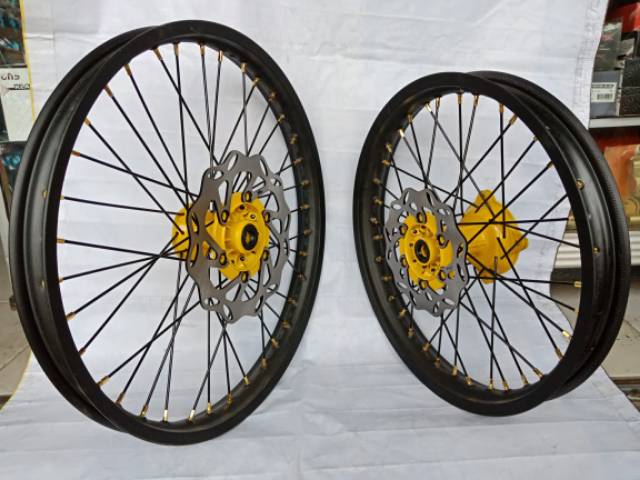 Paketan Velg KLX 150 dan DTracker 150 Velg ring 16 19 dan ring 18 21 sama Ban luar dalam Tromol jari jari