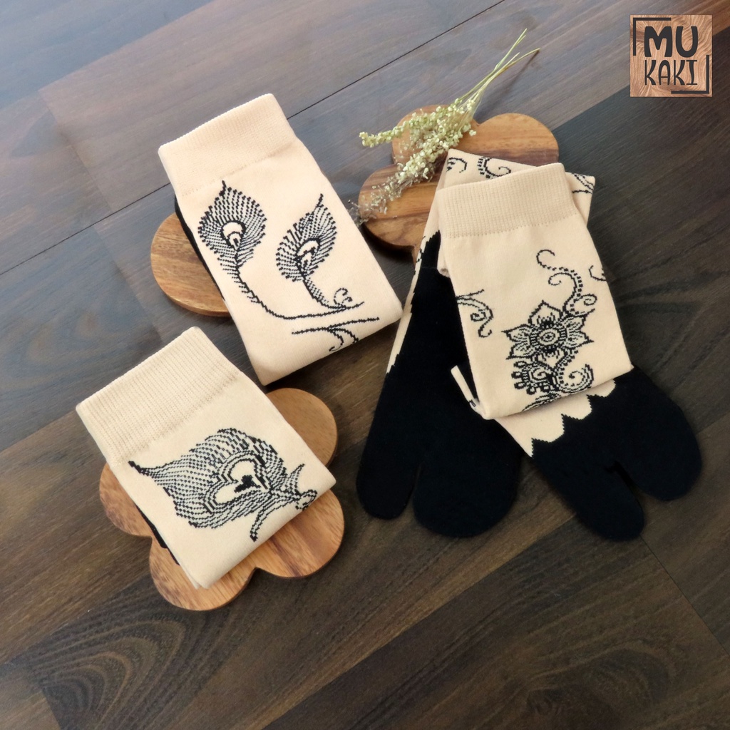 Kaos Kaki Jempol Telapak Hitam Motif Henna Ukuran S Mukaki