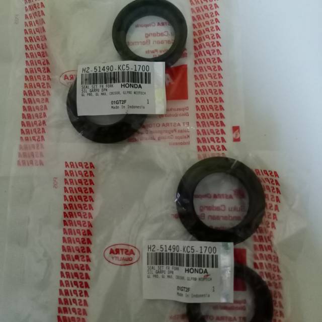 Seal shock set kiri dan kanan honda gl pro/cb 150R/ gl pro neotech Aspira Astra