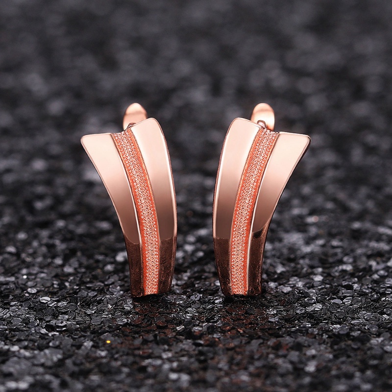 Anting Hoops Bentuk Bulat Warna Rose Gold Bahan Tembaga Untuk Wanita