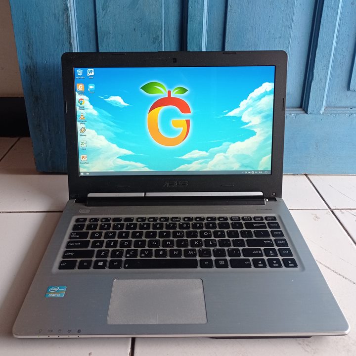 Asus A46CA Intel Core i3 Gen 3 SSD 128GB RAM 4GB Windows 10 Hitam Silver