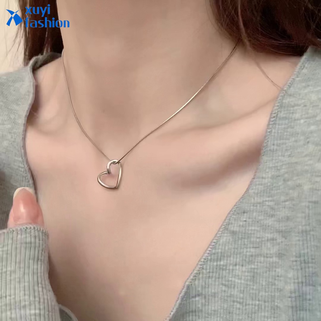 Kalung Rantai Liontin Hati Hollow Warna Silver Anti Karat Untuk Wanita