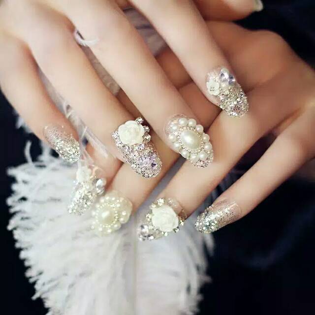 KUKU PALSU 3D/FAKE NAIL / KUKU PERNIKAHAN WEDDING NAIL ART CRISTAL PUTIH MEWAH
