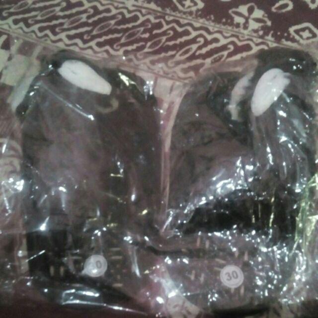 Sandal Boneka  Balita dengan karet  belakang 1 kg 20 pasang 