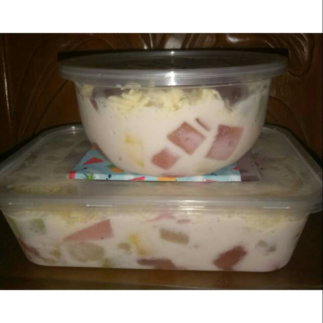 

Salad Buah (Enak dan Gak Bikin Eneg)
