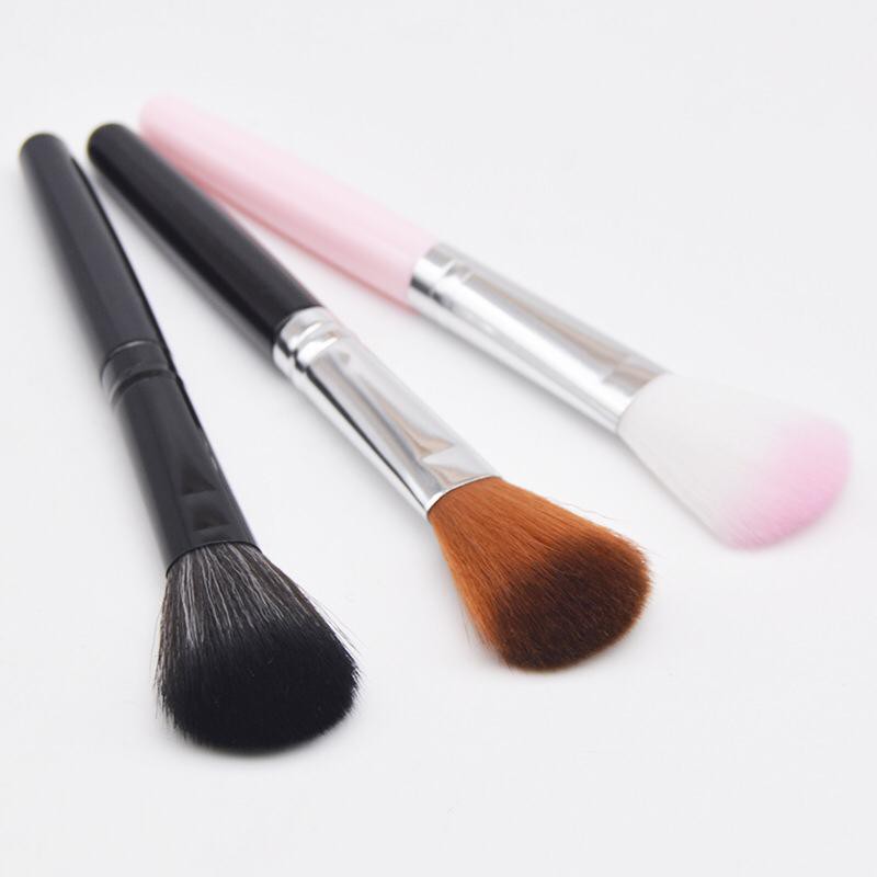 FAA20000 SINGLE MAKE UP BRUSH 13.5CM x 3.5CM KUAS BLUSH ON / KUAS WAJAH