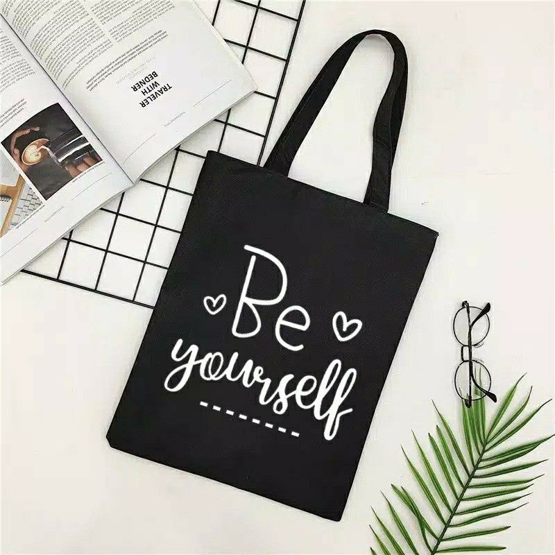 Totebag Pakai Resleting Be Yourself