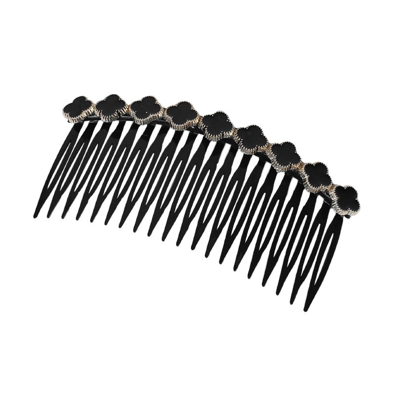 Sisir Rambut Dengan Hiasan Mutiara