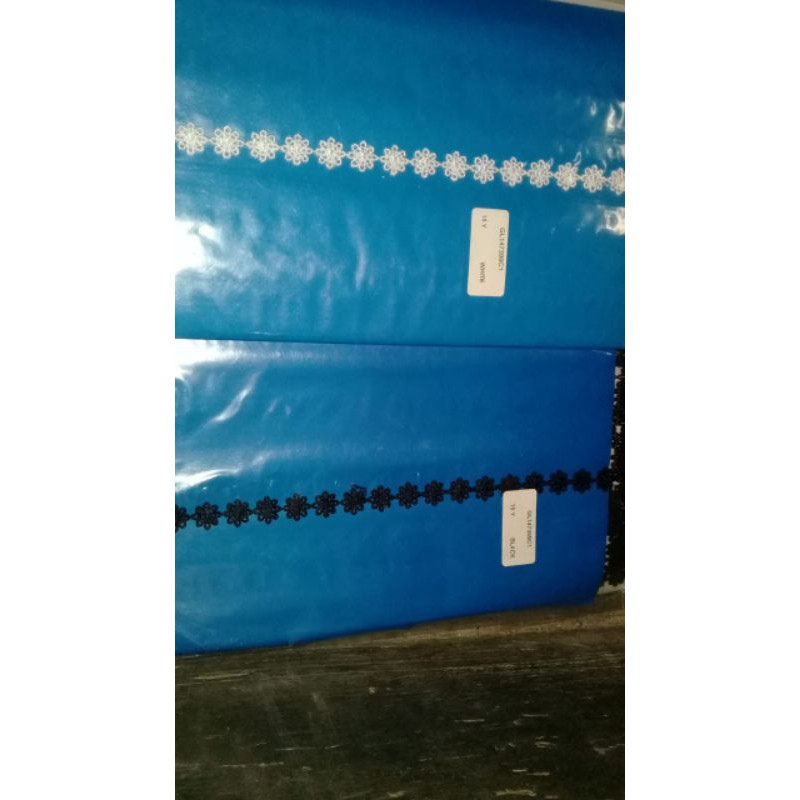 renda giper bunga lebar ±1cm