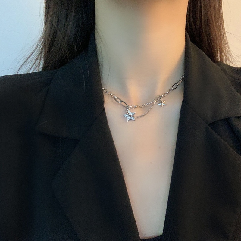 Kalung Rantai Choker Liontin Bintang Aksen Kristal Warna Silver Untuk Wanita