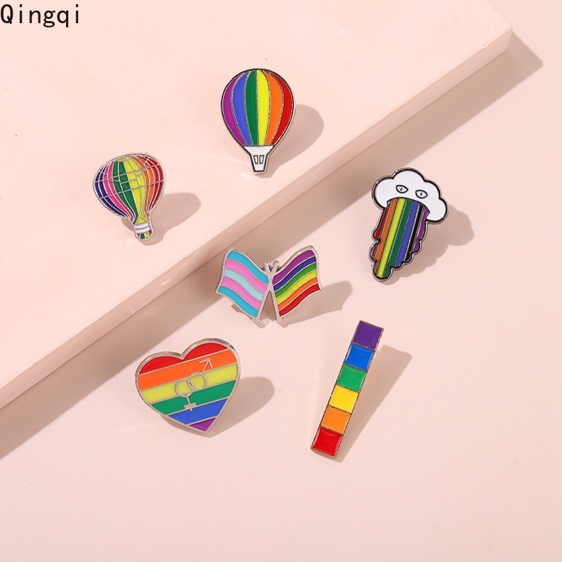 Bros Pin Enamel Bentuk Kartun Balon Udara Hati Pelangi Bahan Metal