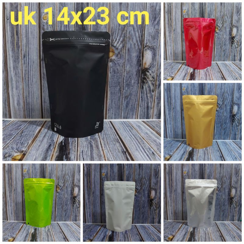 kemasan standing pouch plastik klip warna kpack ukuran 14x23