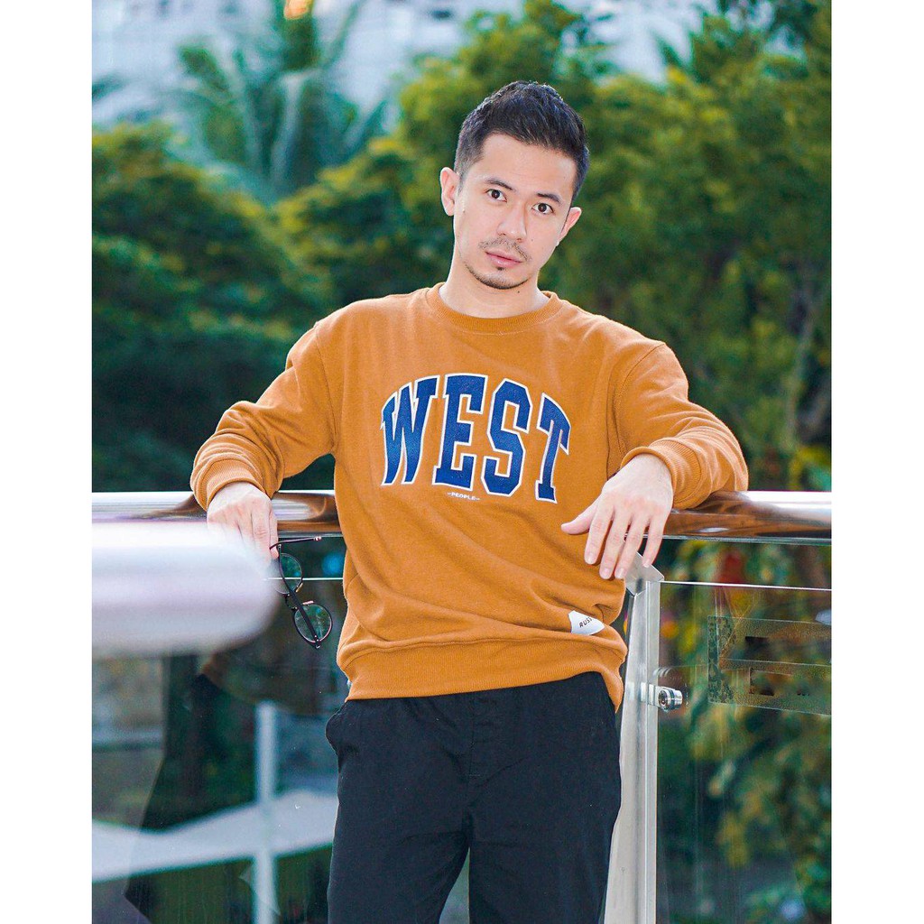 CREWNECK RUSS / CREWNECK SOUTH / CREWNECK NORTH / CREWNECK WEST / CREWNECK EAST / CREWNECK SOUTH EAST / SWEATER CREWNECK PRIA WANITA HIGH QUALITY PREMIUM