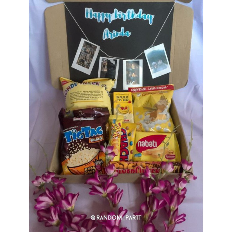 

Snack box (Yellow set)