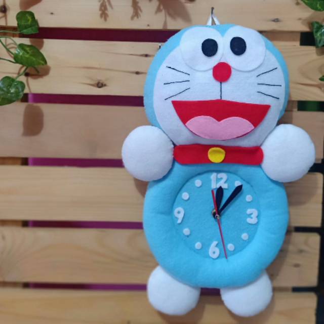 Jam dinding karakter flanel/ jam flanel
