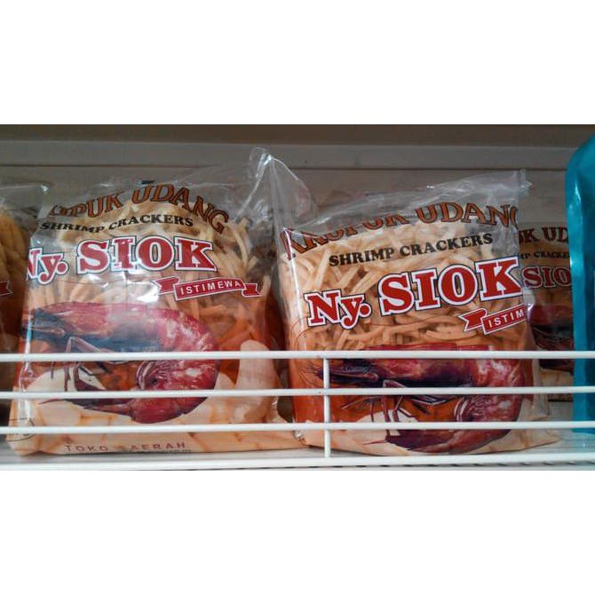

Dijual Ny. Siok Udang Stik Terlaris