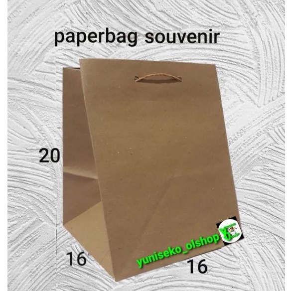 

paperbag souvenir polos (16×16×20)