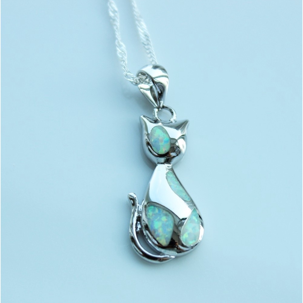 Kalung Rantai Klavikula Hias Liontin Kucing opal Kristal Biru Gaya Eropa Amerika Untuk Wanita