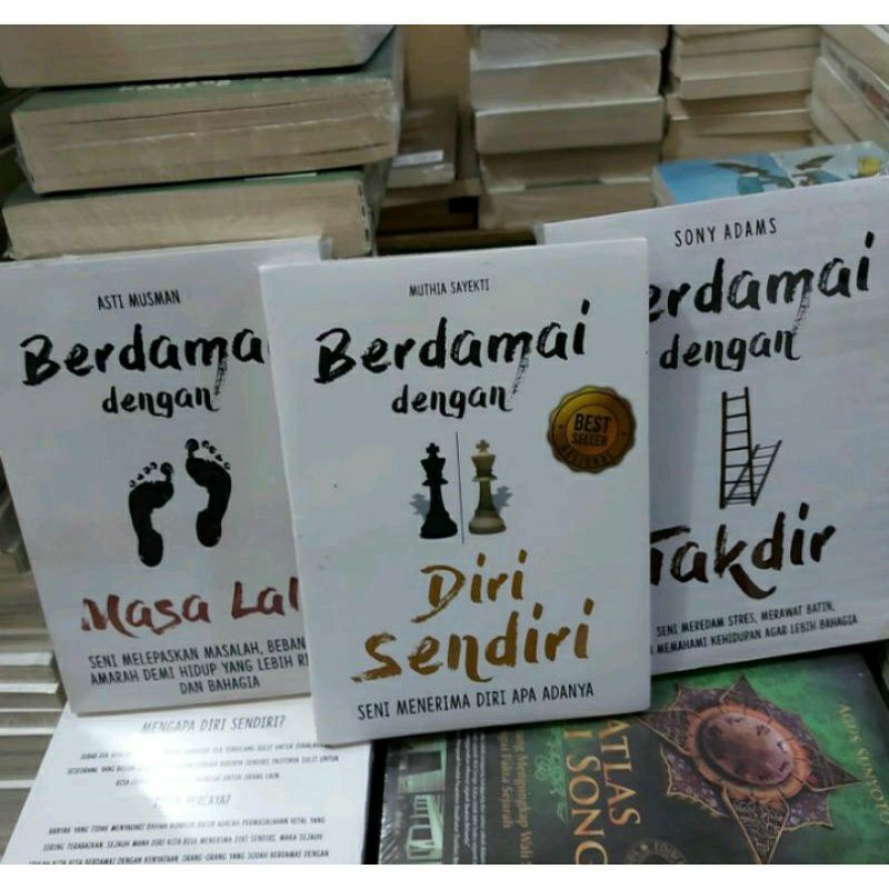 

Sepaket 3 buku berdamai degan mas lalu - diri sendiri - takdir