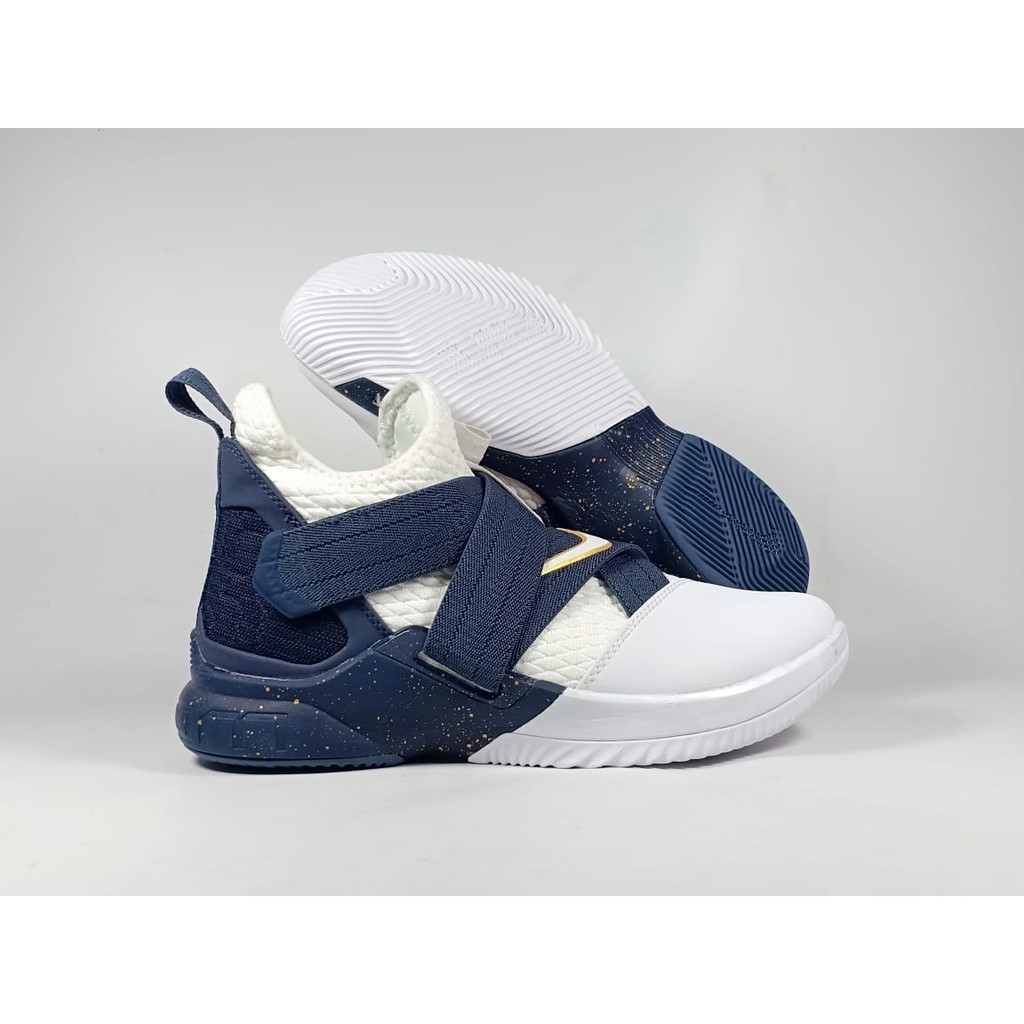 Sepatu Basket Nike Lebron SOldier 12 Witness