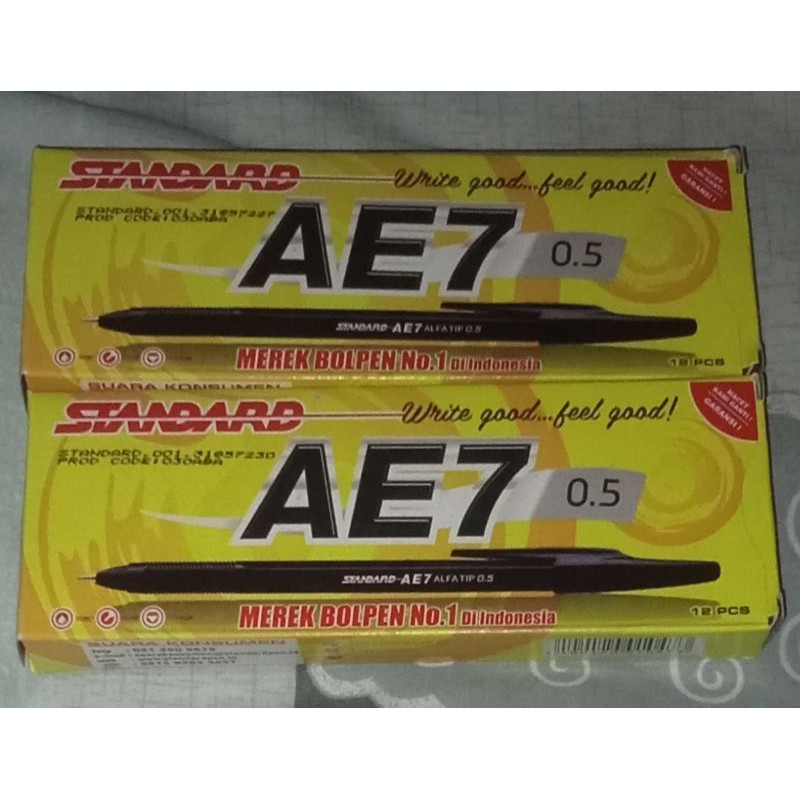 

pulpen standar AE7 0.5 warna hitam 1 pack isi 12 pcs