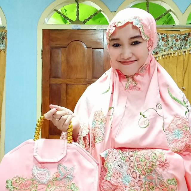 Mukena azizah