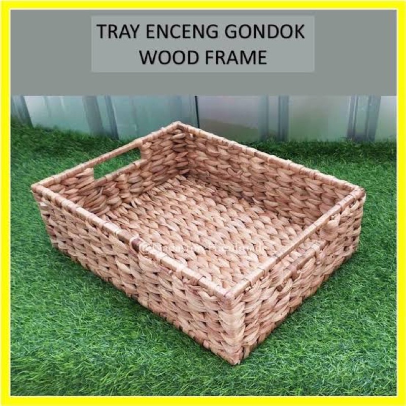 tray rangka kayu enceng gondok